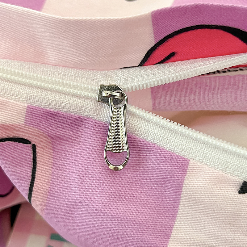 91家纺网 家纺一手货源 找家纺 博雅 2024新款三丽鸥正版授权全棉活性印花四件套 库洛米精灵