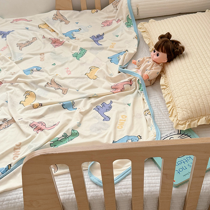 91家纺网 家纺一手货源 找家纺 嗨生活 2025新款婴儿裸睡级凉感针织毯 幼儿园夏被 儿童夏被 毯子 直播 微商 电商 好货推荐产品 多彩恐龙