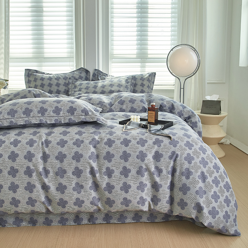 91家纺网 家纺一手货源 找家纺 金纱玉纺家纺 2024新款加厚AB版四件套 四叶草