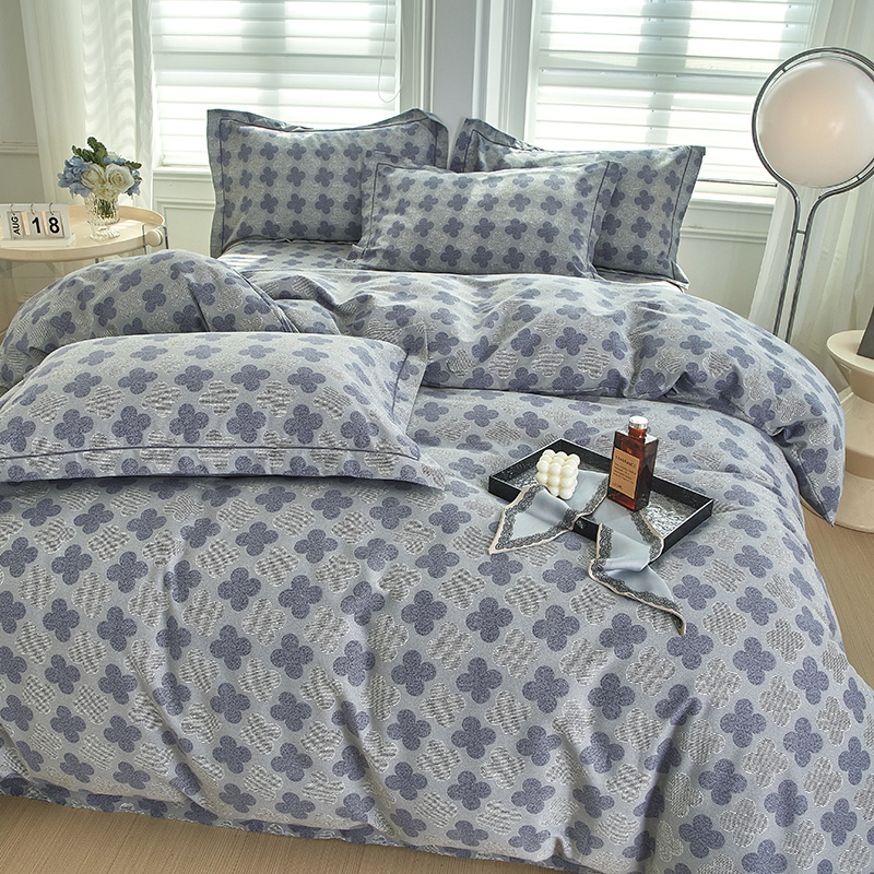 91家纺网 家纺一手货源 找家纺 金纱玉纺家纺 2024新款加厚AB版四件套 四叶草