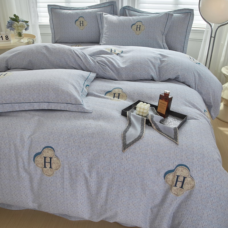 91家纺网 家纺一手货源 找家纺 金纱玉纺家纺 2024新款加厚AB版四件套 唯尚-灰