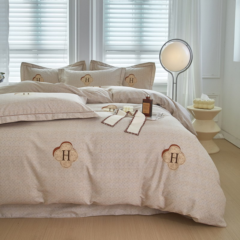 91家纺网 家纺一手货源 找家纺 金纱玉纺家纺 2024新款加厚AB版四件套 唯尚-咖