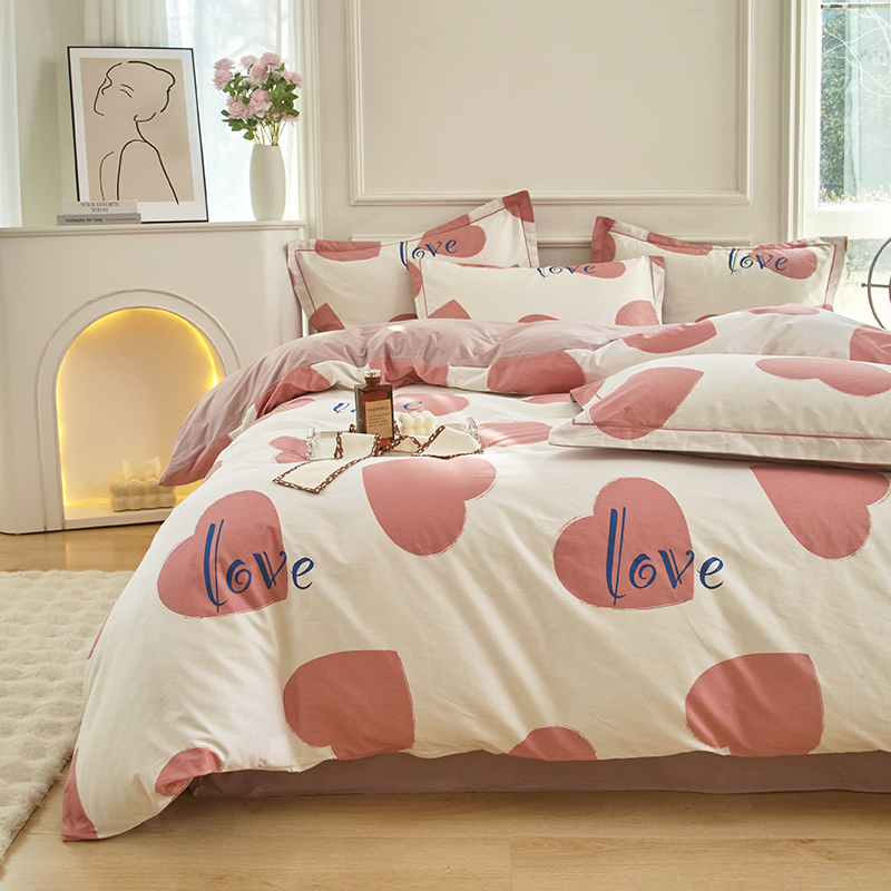 91家纺网 家纺一手货源 找家纺 金纱玉纺家纺 2024新款全棉大版印花13372四件套  幽香恋曲