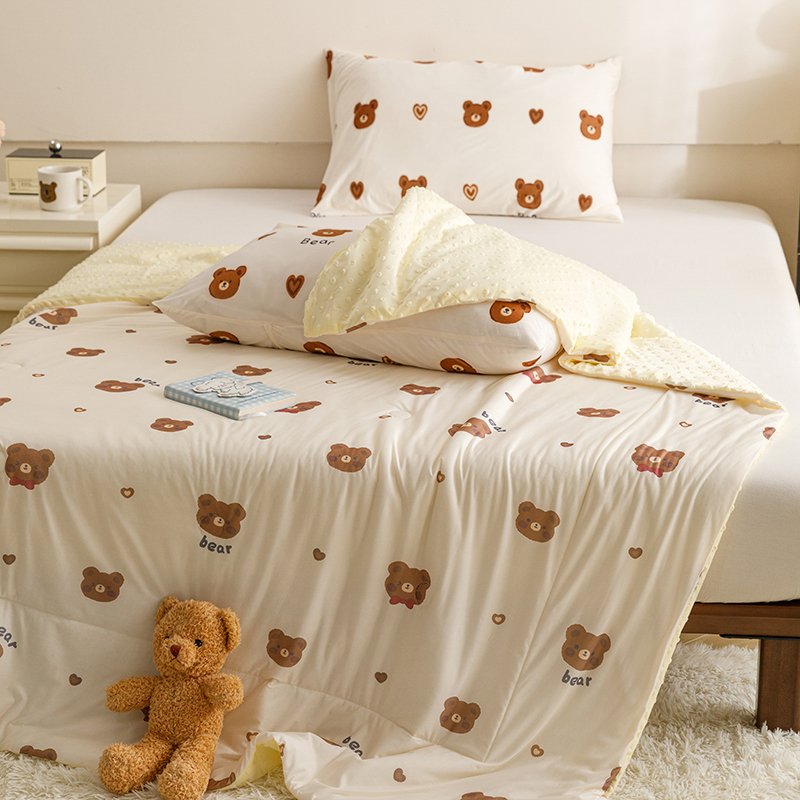 91家纺网 家纺一手货源 找家纺 （总）绒梦里 2024新款有氨小凉皮凉感冰豆豆夏被小清新儿童夏凉被空调被