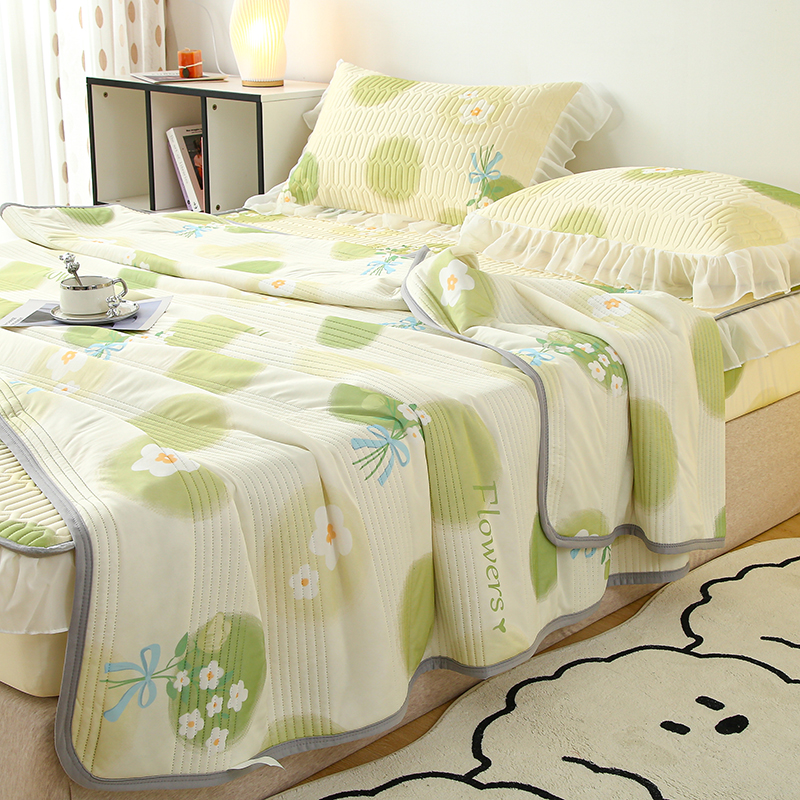 91家纺网 家纺一手货源 找家纺 牛魔王 2025新款冰丝凉感丝夏被 春意盎然