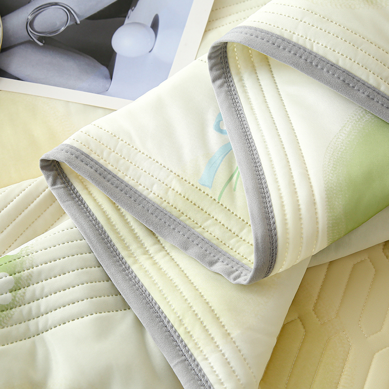 91家纺网 家纺一手货源 找家纺 牛魔王 2025新款冰丝凉感丝夏被 春意盎然