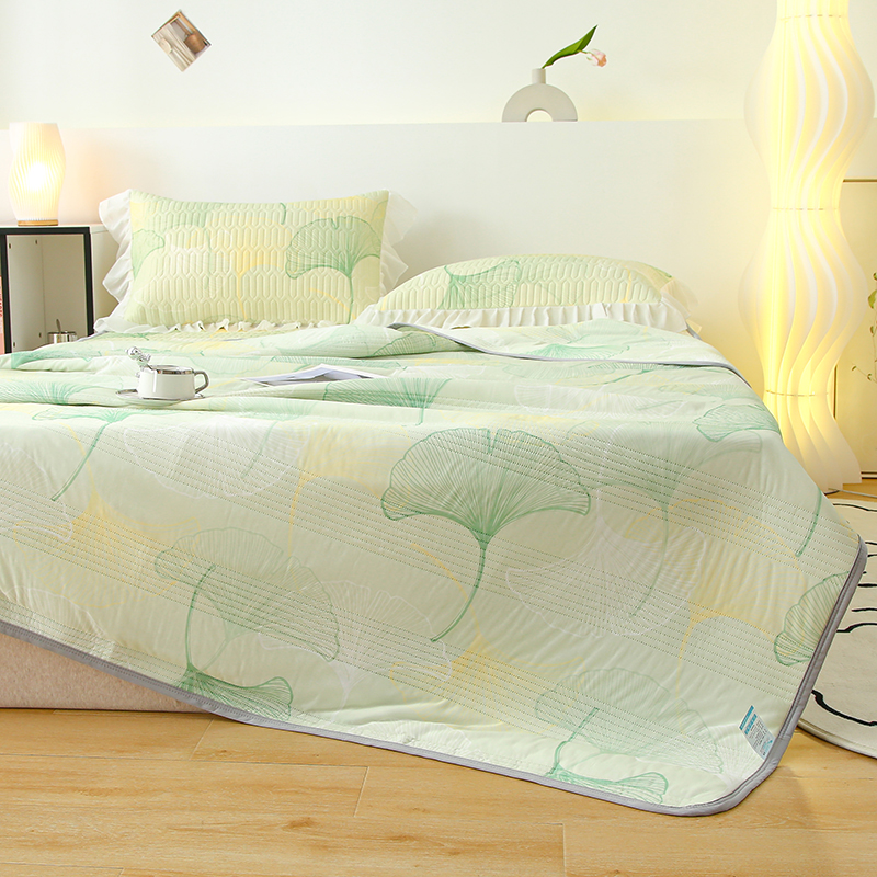 91家纺网 家纺一手货源 找家纺 牛魔王 2025新款冰丝凉感丝夏被 银杏叶