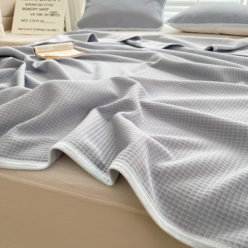 91家纺网 家纺一手货源 找家纺 来菲毛毯 2025新款全棉A类针织盖毯夏凉被 蓝灰