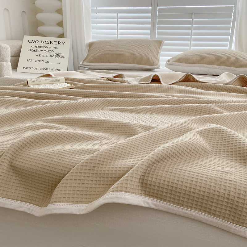 91家纺网 家纺一手货源 找家纺 来菲毛毯 2025新款全棉A类针织盖毯夏凉被 卡其