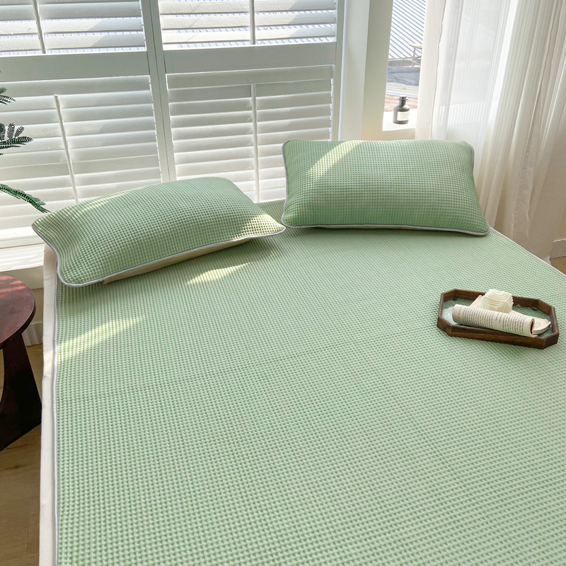 91家纺网 家纺一手货源 找家纺 触手即凉！A类创新科技新款2025双面PE夏凉席三件套 绿