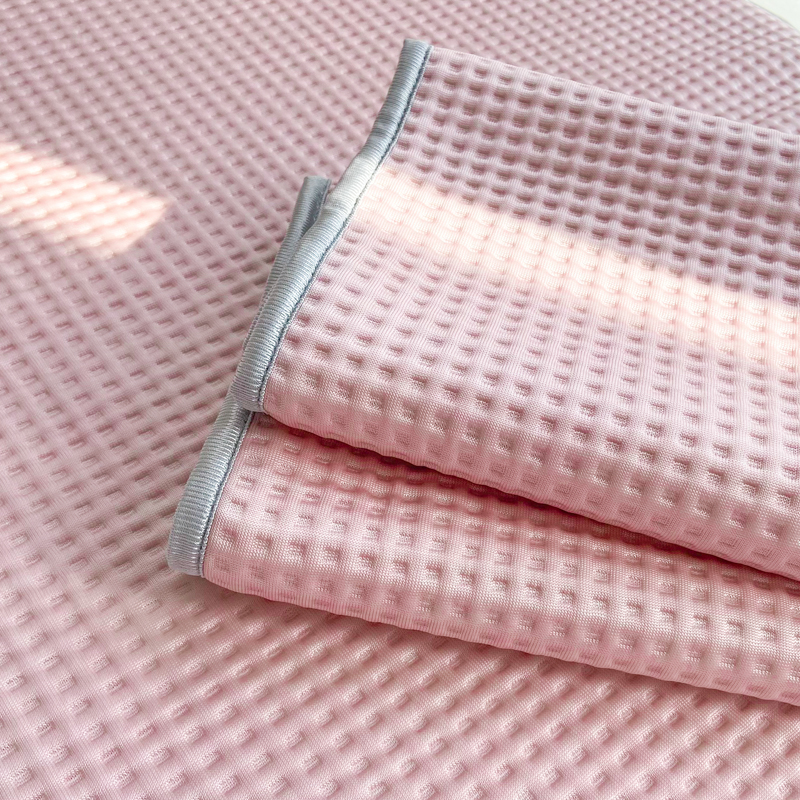 91家纺网 家纺一手货源 找家纺 触手即凉！A类创新科技新款2025双面PE夏凉席三件套 粉