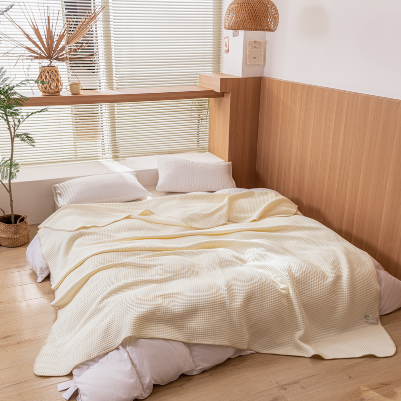 触手即凉！A类创新科技新款2025双面PE夏凉被恒温凉薄被子 米黄