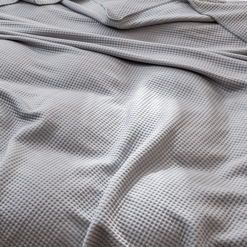 91家纺网 家纺一手货源 找家纺 触手即凉！A类创新科技新款2025双面PE夏凉被恒温凉薄被子 灰色