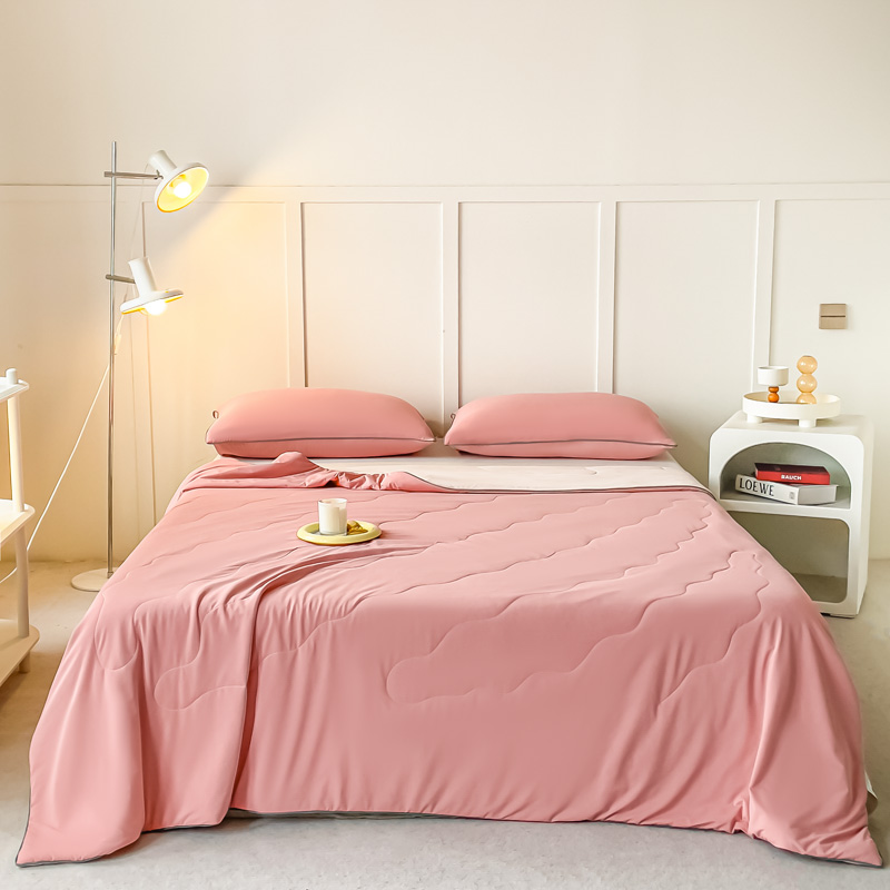 91家纺网 家纺一手货源 找家纺 （总）2024新品天山锦凉感丝夏被空调被夏凉被被子被芯