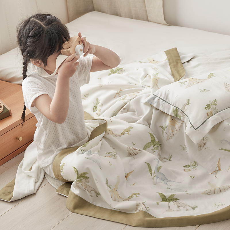 91家纺网 家纺一手货源 找家纺 荷马之梦 天竹系列——2024新款A类竹纤维儿童盖毯 恐龙探险家