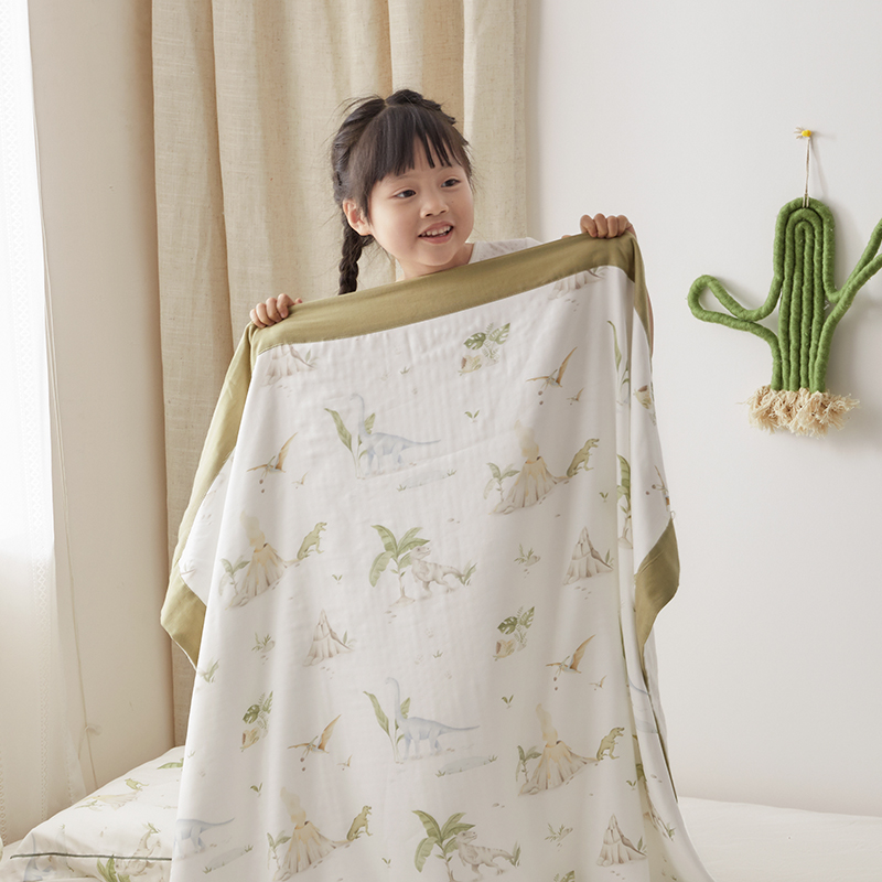 91家纺网 家纺一手货源 找家纺 荷马之梦 天竹系列——2024新款A类竹纤维儿童盖毯 恐龙探险家