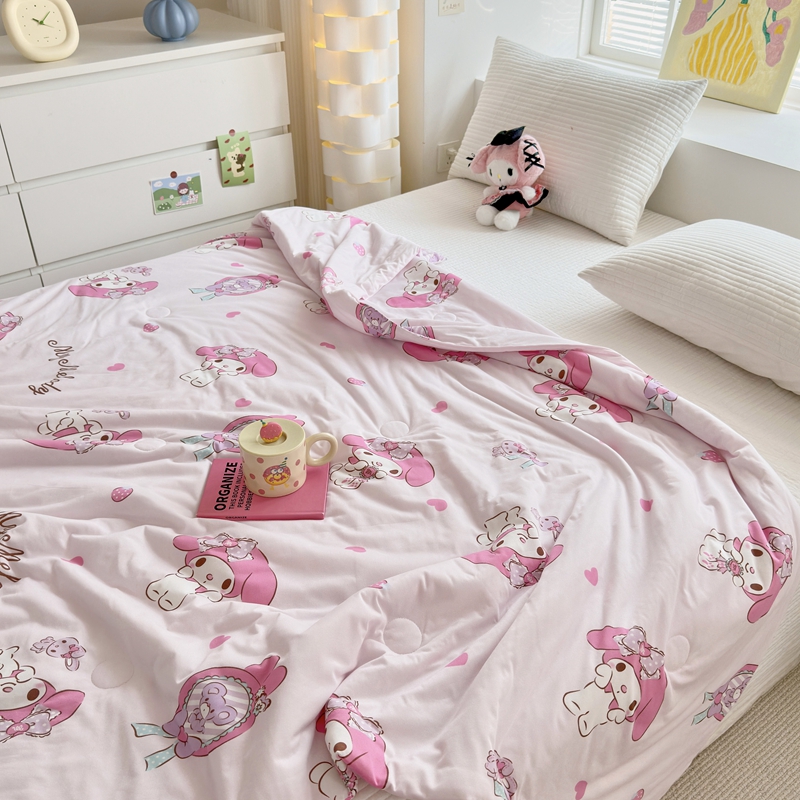 91家纺网 家纺一手货源 找家纺 博雅 2024新款三丽鸥正版系列A类牛奶丝软糯针织棉大豆纤维夏被 针织棉（带防伪标）美妆美乐蒂