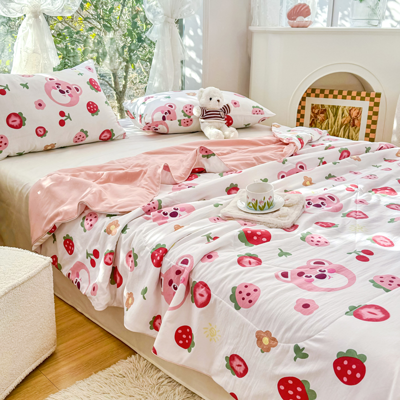 91家纺网 家纺一手货源 找家纺 梦恬佳-2024新款A类水洗双层纱夏凉被 草莓蛋糕