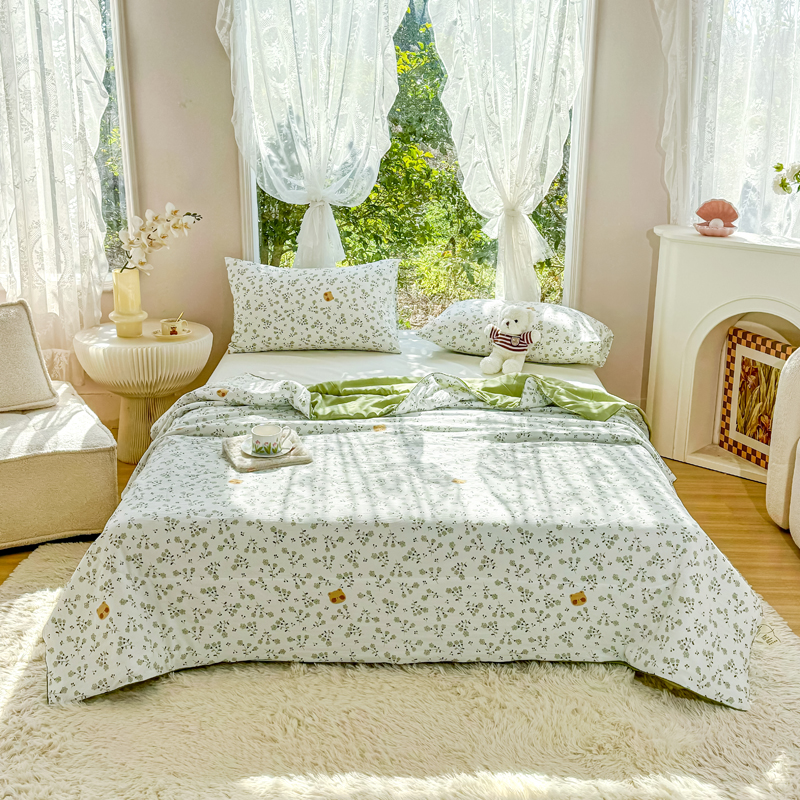 91家纺网 家纺一手货源 找家纺 梦恬佳-2024新款A类水洗双层纱夏凉被 春日小熊