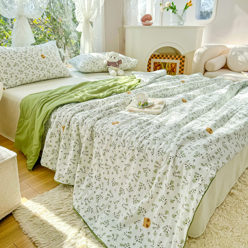 91家纺网 家纺一手货源 找家纺 梦恬佳-2024新款A类水洗双层纱夏凉被 春日小熊