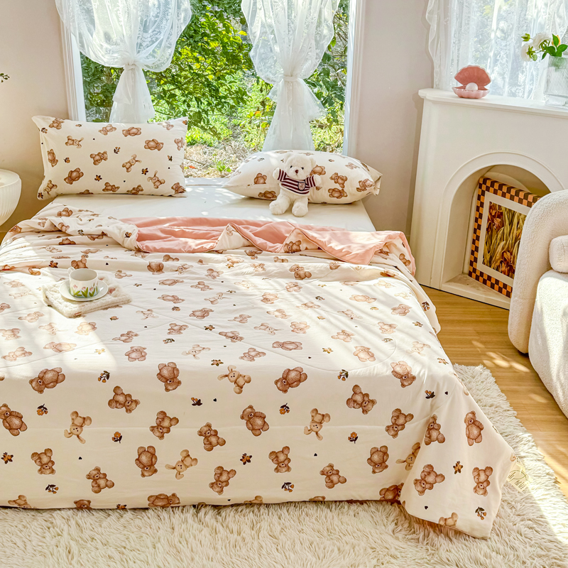 91家纺网 家纺一手货源 找家纺 梦恬佳-2024新款A类水洗双层纱夏凉被 夹心小熊