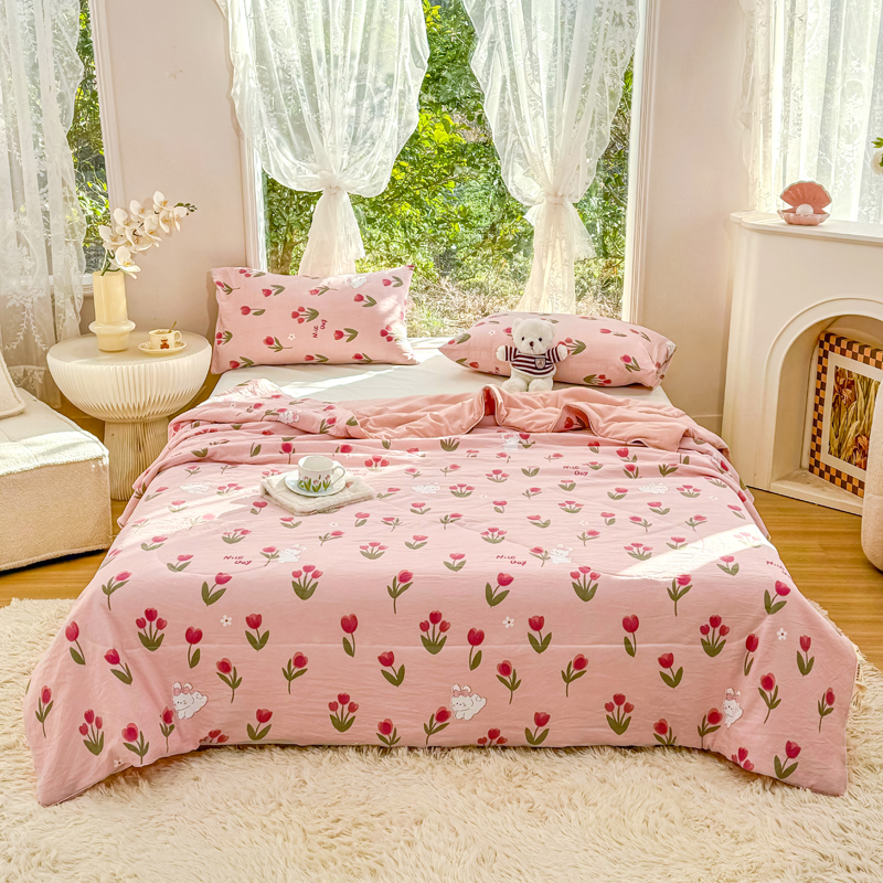 91家纺网 家纺一手货源 找家纺 梦恬佳-2024新款A类水洗双层纱夏凉被 甜茶日记