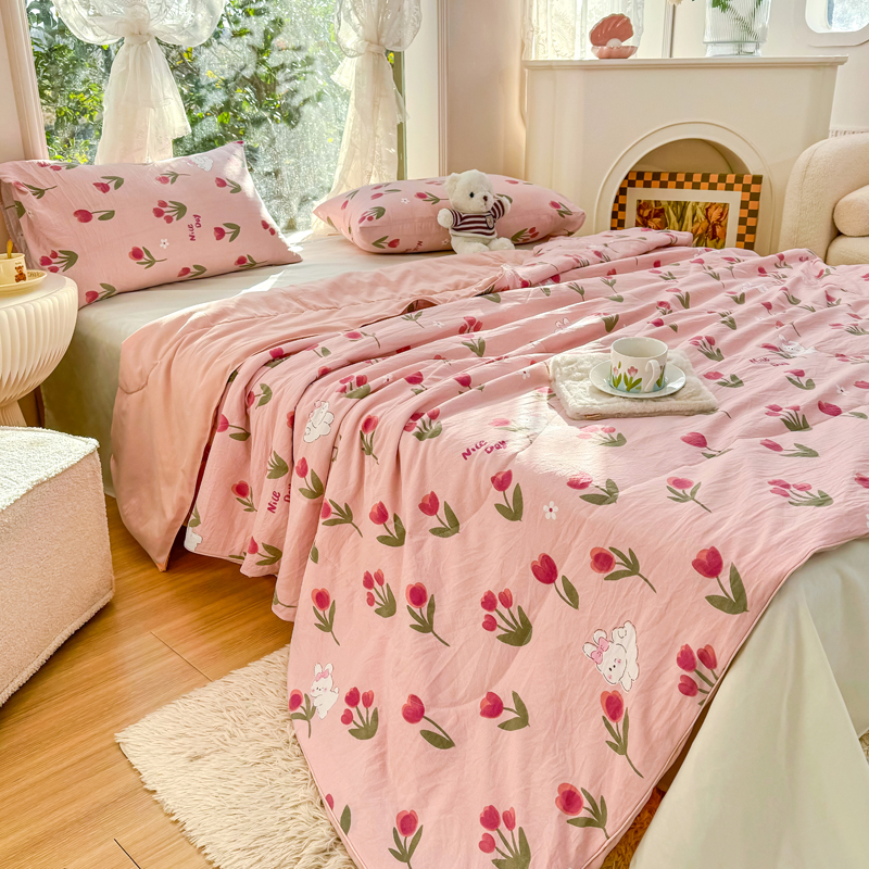 91家纺网 家纺一手货源 找家纺 梦恬佳-2024新款A类水洗双层纱夏凉被 甜茶日记