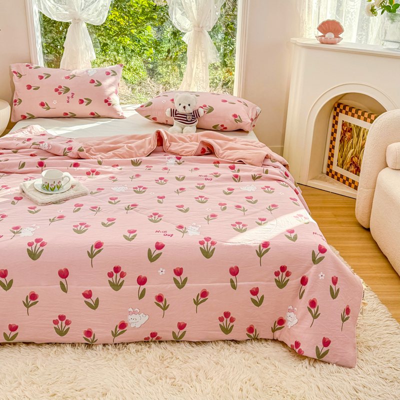 91家纺网 家纺一手货源 找家纺 梦恬佳-2024新款A类水洗双层纱夏凉被 甜茶日记