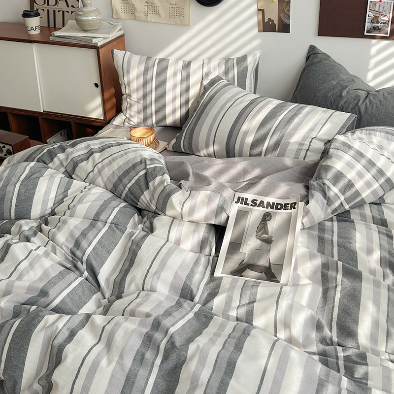 91家纺网 家纺一手货源 找家纺 水洗的故事 2024新款A类无印良品AB版全棉色织水洗棉四件套 棕条烟灰