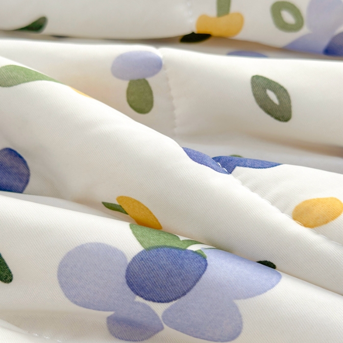 91家纺网 家纺一手货源 找家纺 啊雅家居 2025新款凉感丝夏凉被冰淇淋夏被 小碎花