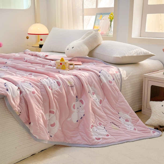 91家纺网 家纺一手货源 找家纺 啊雅家居 2025新款凉感丝夏凉被冰淇淋夏被 象宝宝