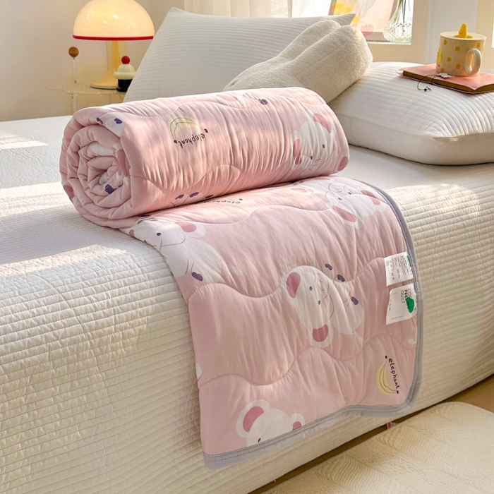 91家纺网 家纺一手货源 找家纺 啊雅家居 2025新款凉感丝夏凉被冰淇淋夏被 象宝宝