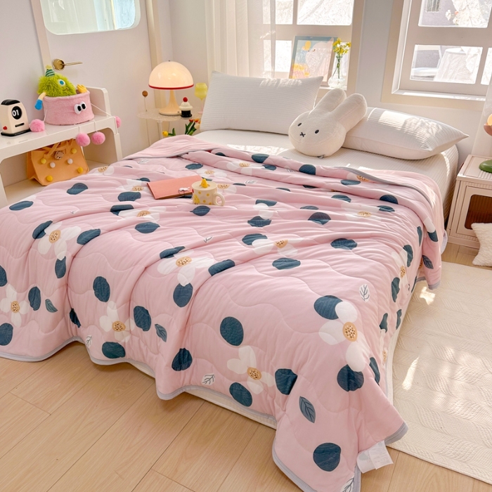 91家纺网 家纺一手货源 找家纺 啊雅家居 2025新款凉感丝夏凉被冰淇淋夏被 凉圈圈粉