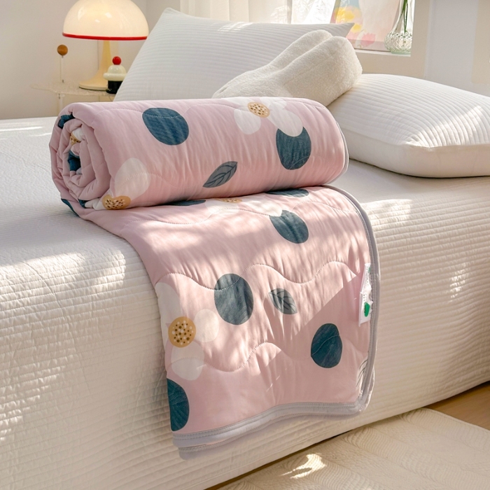 91家纺网 家纺一手货源 找家纺 啊雅家居 2025新款凉感丝夏凉被冰淇淋夏被 凉圈圈粉