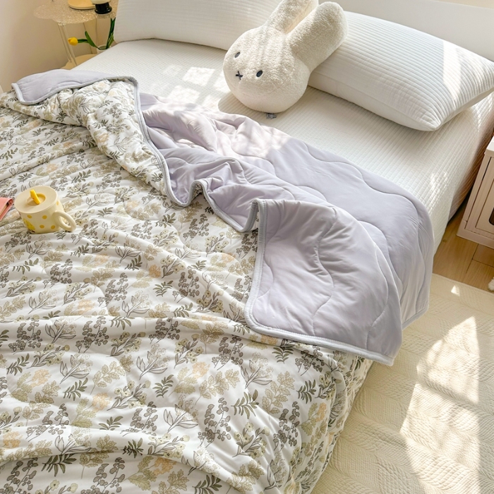 91家纺网 家纺一手货源 找家纺 啊雅家居 2025新款凉感丝夏凉被冰淇淋夏被 花海