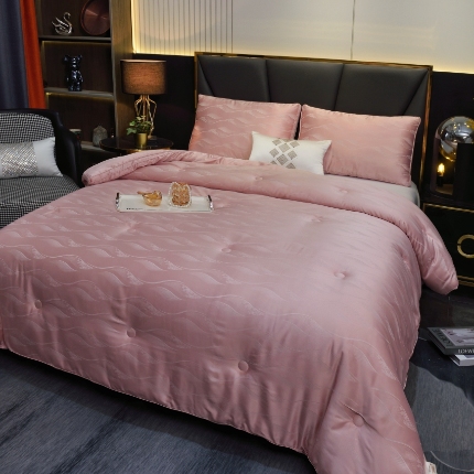 91家纺网 家纺一手货源 找家纺 （总）博尔菲   新款大豆 大提花春秋被冬被