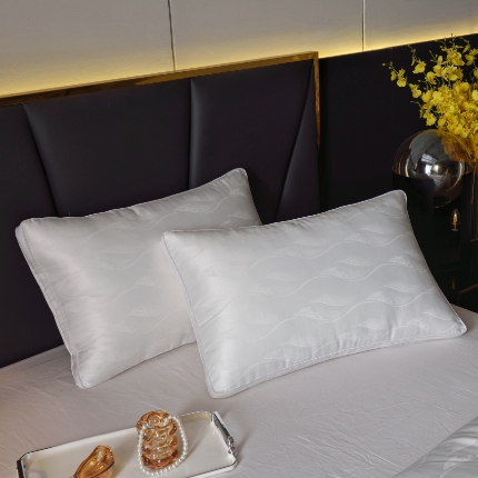 91家纺网 家纺一手货源 找家纺 （总）博尔菲  新款大提花枕芯