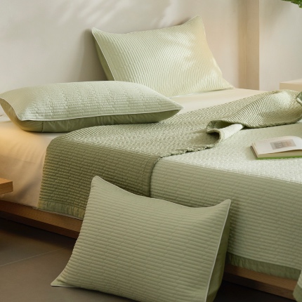 91家纺网 家纺一手货源 找家纺 茉夕家纺 2024新款莱赛尔纯色双面天丝床盖 天丝果绿