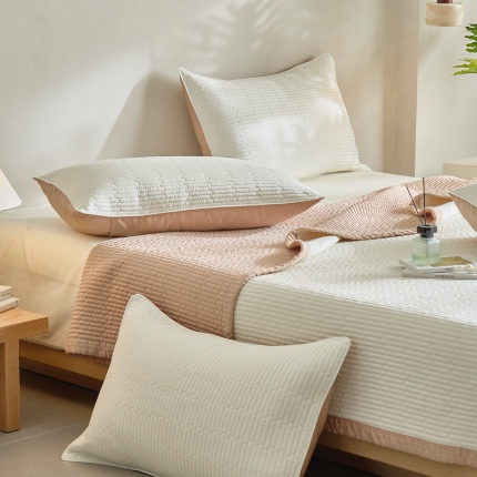 91家纺网 家纺一手货源 找家纺 茉夕家纺 2024新款莱赛尔纯色双面天丝床盖 天丝奶白