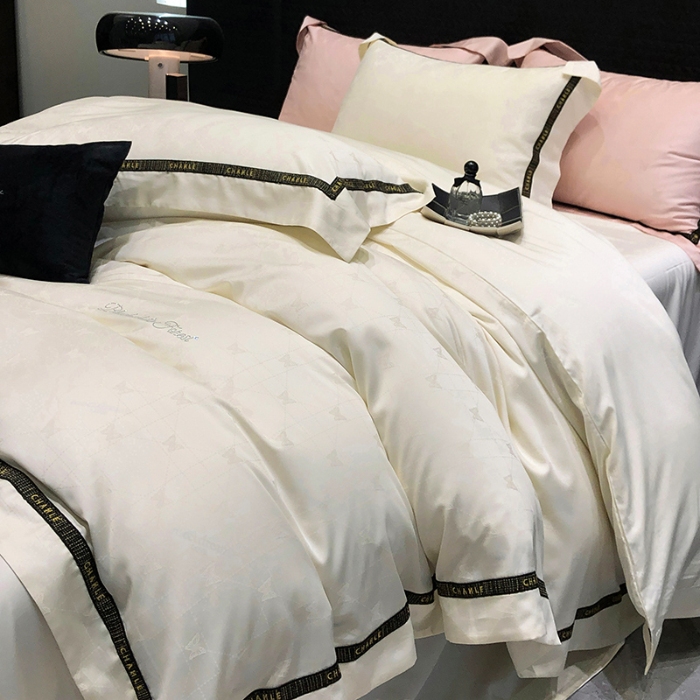 91家纺网 家纺一手货源 找家纺 黑白森林2024款 100S支天丝棉提花四件套天丝全棉