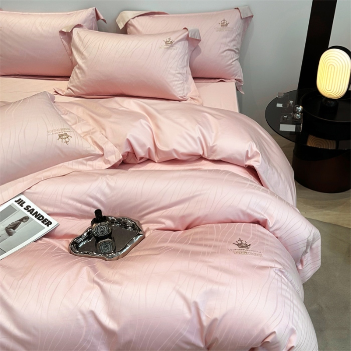 91家纺网 家纺一手货源 找家纺 （总）2025新款长绒棉全棉提花烫钻四件套--黛娜系列