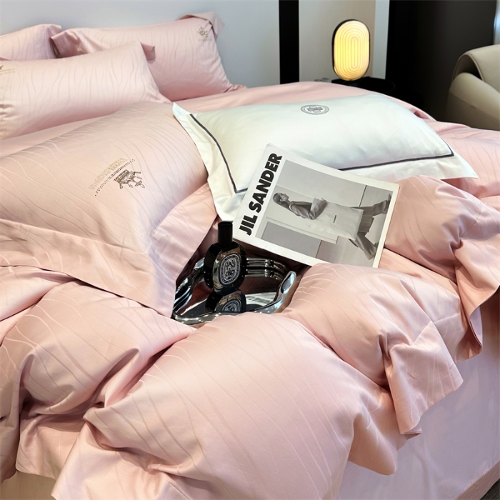 91家纺网 家纺一手货源 找家纺 2025新款长绒棉全棉提花烫钻四件套--黛娜系列 凝脂玉