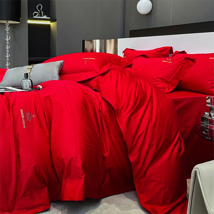 91家纺网 家纺一手货源 找家纺 2025新款长绒棉全棉提花烫钻四件套--黛娜系列 烈焰红