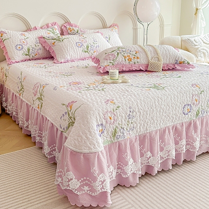 91家纺网 家纺一手货源 找家纺 2025春夏A类母婴级小清新印花夹棉泡泡棉床盖三件套纯棉全棉双层纱棉麻床盖三件套