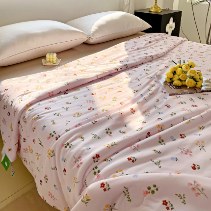 91家纺网 家纺一手货源 找家纺 亚龙工厂店 2024新款凉感丝抗菌冰皮小凉被 粉色小碎花