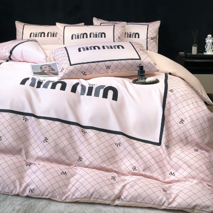 91家纺网 家纺一手货源 找家纺 （总）奥汀洛2025新款数码印花大版水洗真丝四件套