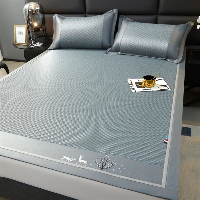 91家纺网 家纺一手货源 找家纺  恒爱 2024新款冰藤凉席 小鹿-蓝灰