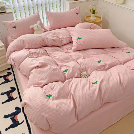 N先生 2025新款水洗棉泡泡刺绣四件套 小花朵