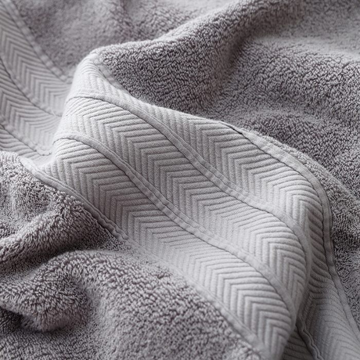 91家纺网 家纺一手货源 找家纺 朴尔家纺-毛巾被 2024新款32股全棉精织缎档维斯克加厚加大浴巾 大象灰90*180cm
