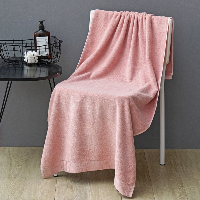 91家纺网 家纺一手货源 找家纺 朴尔家纺-毛巾被 2024新款全棉32股酒店风迷宫格加厚毛巾浴巾组合 浴巾迷宫格荷花粉70*140cm